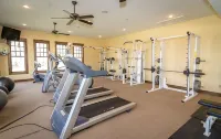 Ski in/Ski Out 2bed/2bath Mountainside Escape
