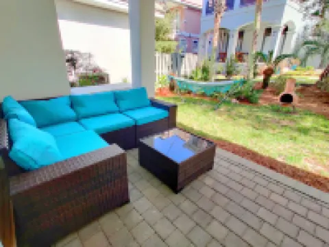 Million dollar villa · Beachfront neighborhood · Free cruise · Resort amenities