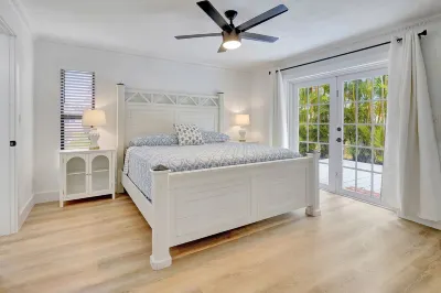 Renovated single family house with large backyard close to the beach&downtown! Hotels near Shoppes At Hawthorne