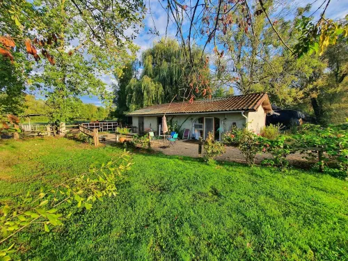 Independent studio fully equipped in the heart of the Dombes