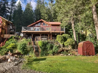 Lakehouse 7 miles from Silverwood