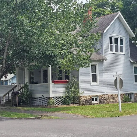 Cozy Home Close to Snowshoe Resort and the Greenbrier Bike Trails!  Dod Friendly