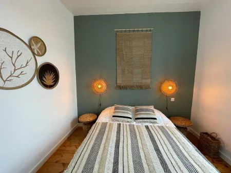 Very Nice  Listed Rhétaise House with Garden and Garage, Quiet, Right in the Center, Отели в г. Ле-Буа-Плаж-ан-Ре