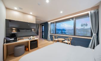 Changwon Palyongdong Hound Hotel Changwon Terminal