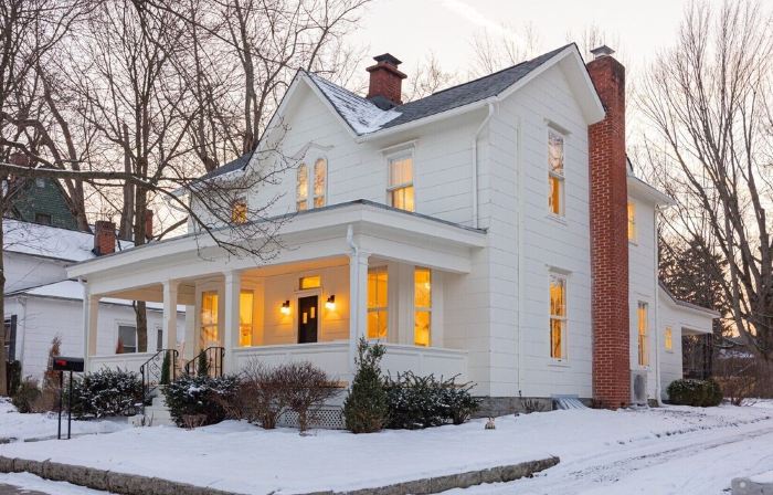Charming Historic Home, Luxurious Remodel, Walk to Downtown, Tree-Lined Street
