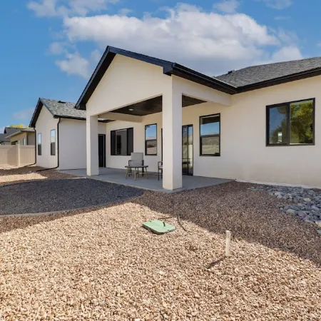 Modern Grand Junction Getaway Near Wineries, Hiking Trails and National Monument