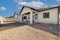 Modern Grand Junction Getaway Near Wineries, Hiking Trails and National Monument 그랜드정션 지역공항 주변 호텔