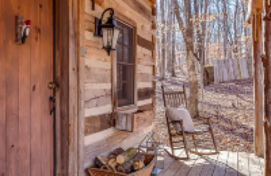 2 Cabins + Treehouse 50 Acres, FirePit, Sauna, Cold Plunge, Hot Tub, Petting Zoo