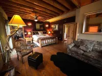 Fly Fisherman's Lodge on the Bitterroot River, Lolo Mt Hotels in Lolo