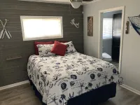 Tahiti Sunset, a 3BR, 2.5b canal  home, spectacular sunset views