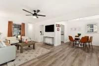 Heart of Tarrytown: Austin Retreat near DT and UT