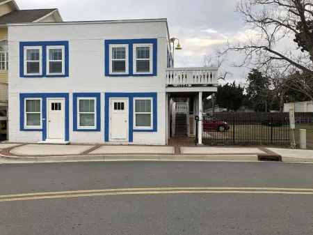 Hang up all your cares and woes and head to Southern Bell with Riverfront views!