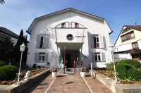 Villa Waldperlach by Blattl Hotels in Perlach