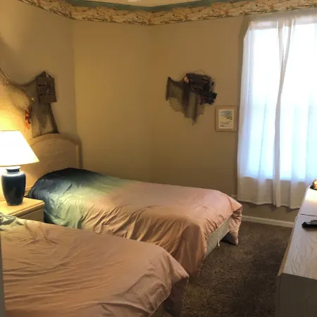1st Floor 3 Br Condo with Free Wifi <Br>