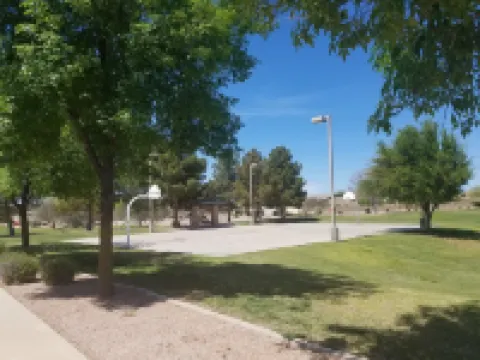 Beautiful Modern Home Fully Upgraded!