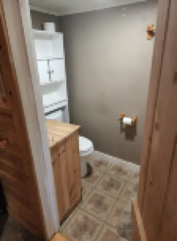 1 Bedroom house with direct trail access