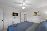 Cozy 3 Bedroom with Pool