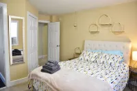 Excellent Location, Family Friendly, Walk to Main St, Close to everything