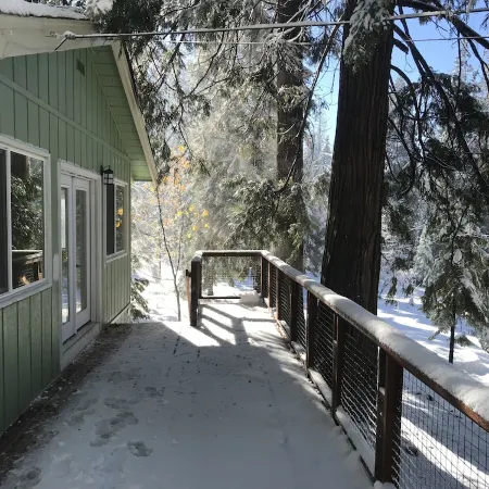 Murphy's cottage in Arnold