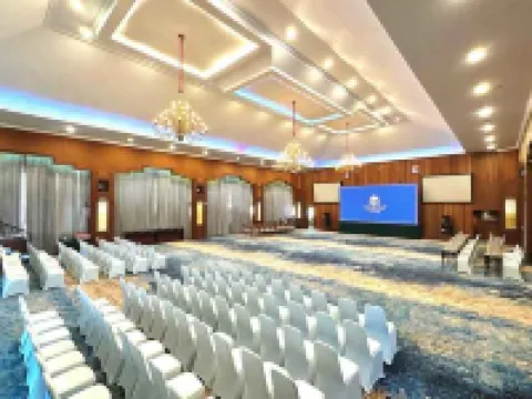 Royal Senyiur Hotel Hotels in Prigen