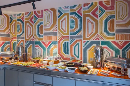 Central Hotel, Trademark Collection by Wyndham