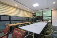 Crystal Residence Hotel