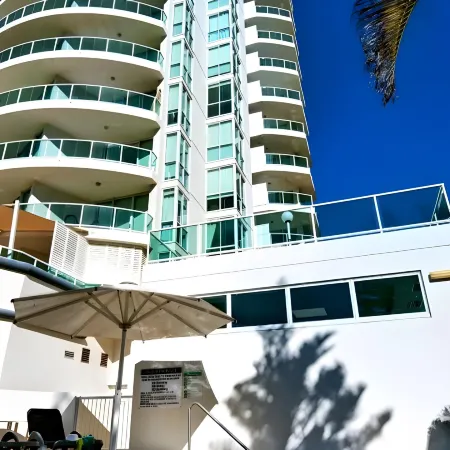 Pacific Views Resort