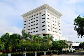 Grand Mahkota Hotel