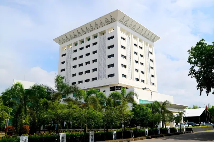 Grand Mahkota Hotel