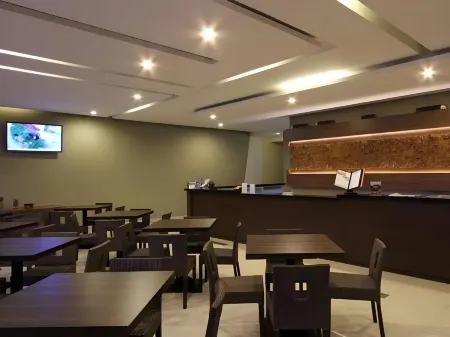 Ommaya Hotel & Resort