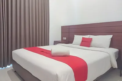 RedDoorz at Jalan Siliwangi Semarang Hotels in Salamanmloyo