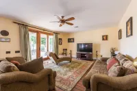 Luxury 5BR designer home w/ private pool, newly renovated in Aug23