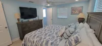 3 BR 2 Bath Salt Air Retreat on Deep Water Canal Minutes to the Gulf