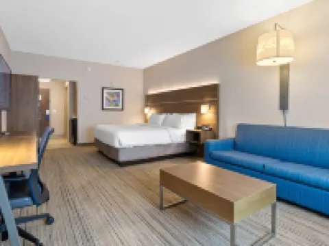 Holiday Inn Express & Suites MACON NORTH by IHG Hotels in Bibb County