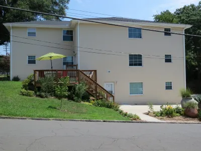 Apartment In Downtown Durham