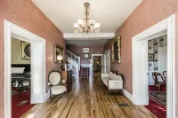 Historic Stonewall Stays • Room for 12 w/ New Bunk Room