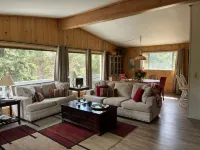 Ute Cabin-Spacious Home in the Outskirts of Woodland Park. No Cancellation Fees!