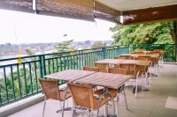 Shang Ratu Hotel - Parking