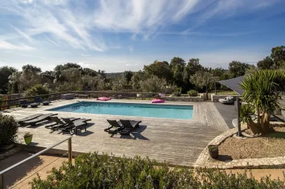 L'Albitru Hotels near Camping Caravaning U Moru
