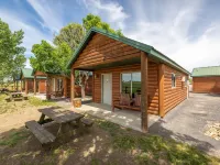 Badlands Frontier Cabins Hotels in Wall
