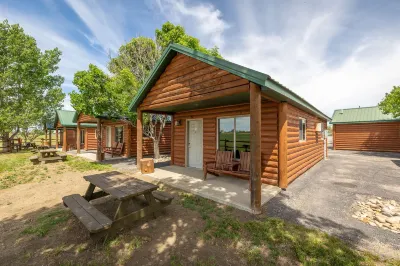 Badlands Frontier Cabins Hotels in Вол