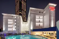 Hotel Sky, Sandton - Rooftop Pools