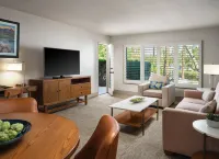 Hyatt Vacation Club at Desert Oasis Hotels near Walgreens