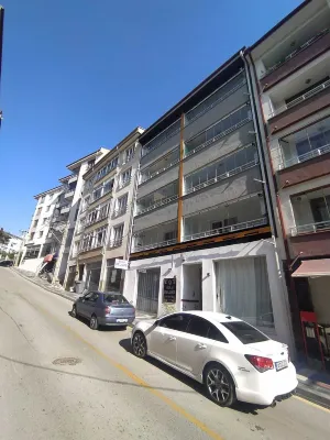 Bolu Merkez Deluxe Apart Otel Hotel a 