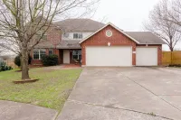 Spacious 7Br Getaway with Pool, Hot Tub & Arcades - 2-Star