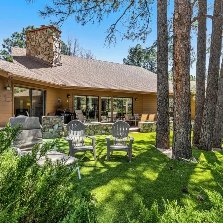 Luxury Flagstaff Grand Canyon house Golf view, A/C 3 bed,3bath QUIET Top Rated.