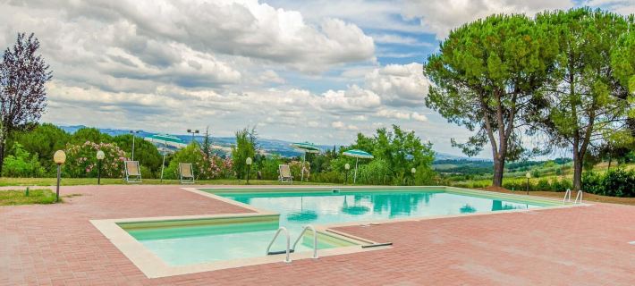 Spacious Tuscany Retreat Hotels in Gambassi Terme