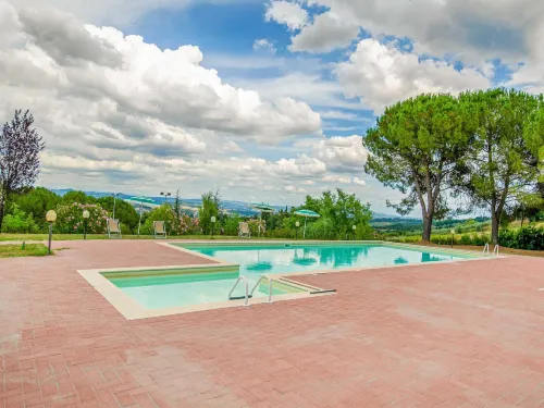 Spacious Tuscany Retreat - Wifi