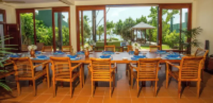 South Point Ocean - Whole Villa 8 Bedroom (Sleep 16)