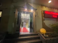 皇家金字塔景觀 - 青年旅館
